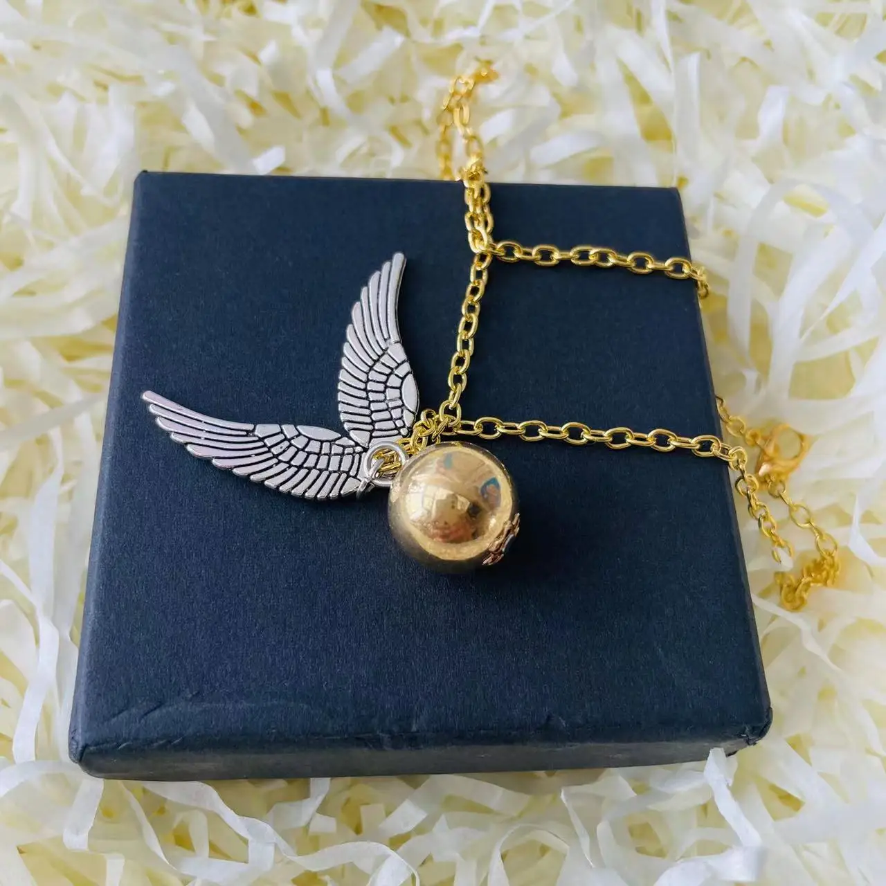 Snitch Necklace Gift Box 2pcs Set Winged Golden Ball Pendant Necklace Box The Magic World Cosplay Prop Halloween New Year Gift