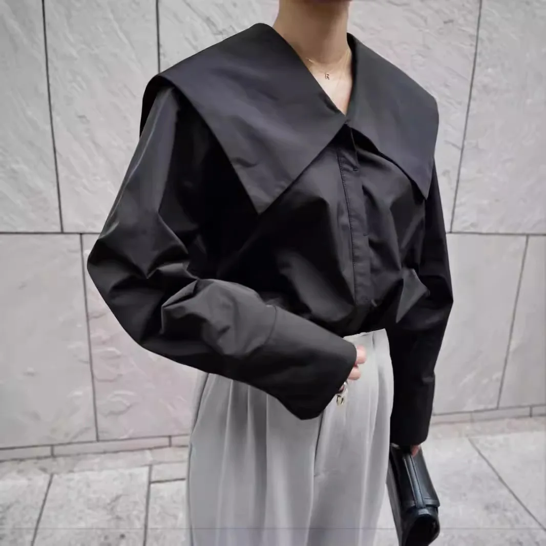 

Gagarich 2025 Early Autumn Japanese Fashion All Cotton Navy Collar Shirt Minimal Temperament Single Row Zipper Casual Top Women