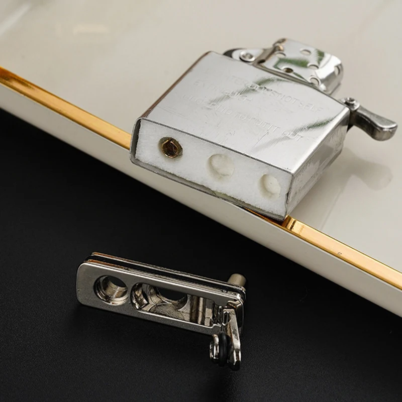Zip-Feuerzeug mit Baumwollbasis, Modifiziertem Innenfutter, Verdampfungsminderungsfunktion, Versiegeltem Metalldesign – Detail 11