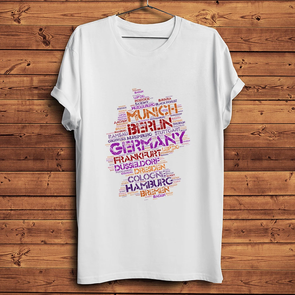 ألمانيا مدينة الكلمات سحابة الخريطة الألمانية مضحك المهووس التي شيرت الرجال قصيرة الأكمام عادية تي شيرت ، عالية الوضوح تنفس الطباعة