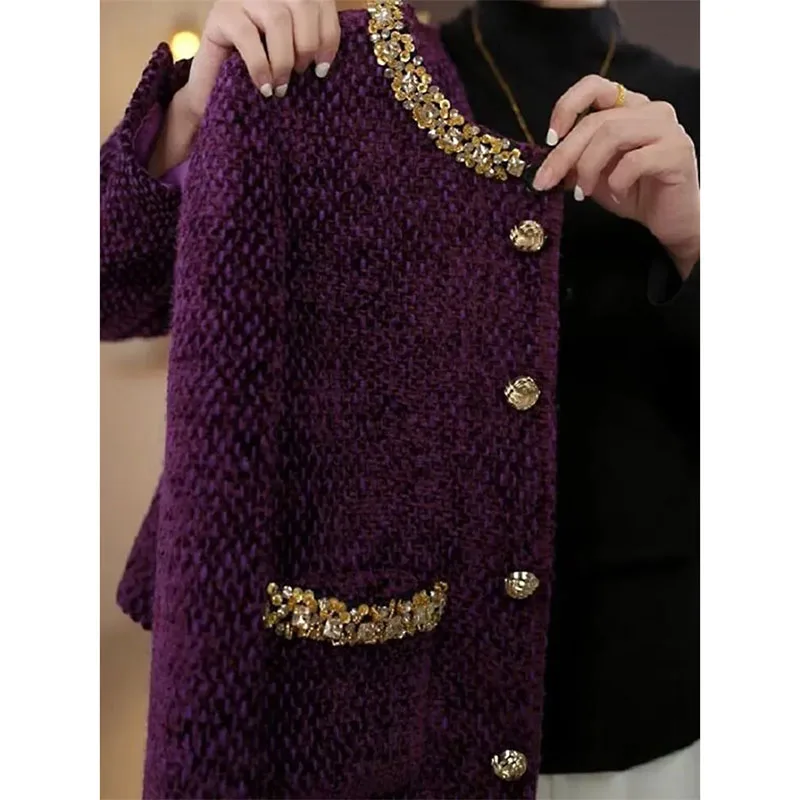 

Высококачественное маленькое ароматное пальто женское 2025 тяжелая промышленность новая короткая куртка женская французская верхняя одежда темпераментный твидовый верхняя одежда топ