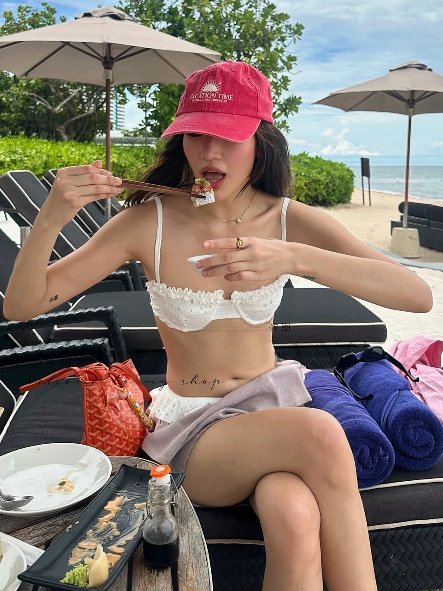 

Women's Bikini Swimsuit Strapl Hollow out Lace Gathering Small Chest ing Separate Swimwear for Hot Spring Beach Vaion