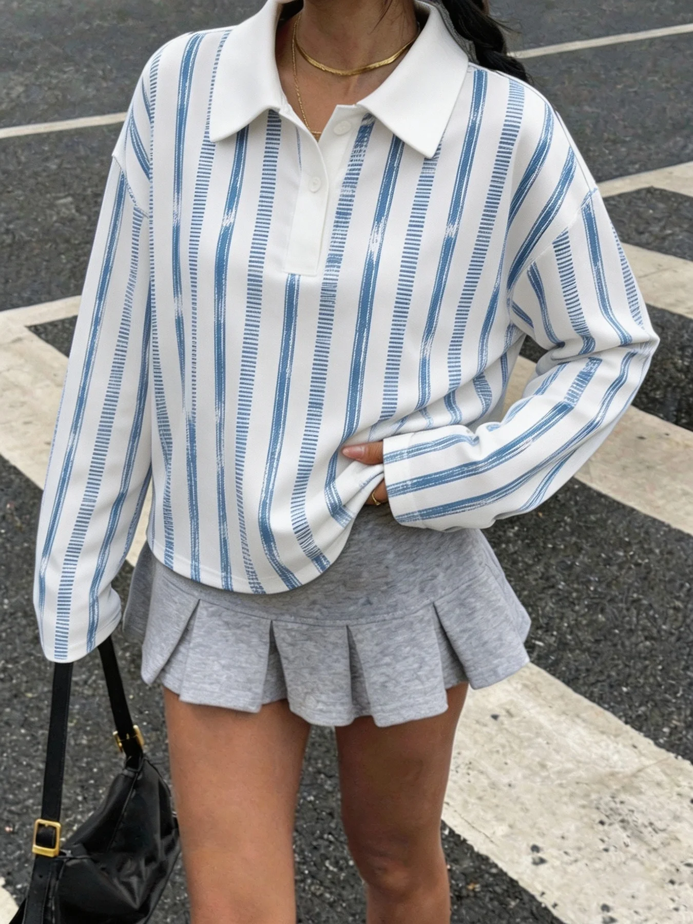 Damen-Hoodie mit langen Ärmeln, gestreift, Leopardenmuster, lässig-elegant, mit Revers und Knöpfen, Herbstkleidung für den Alltag und Reisen. – Detail 10