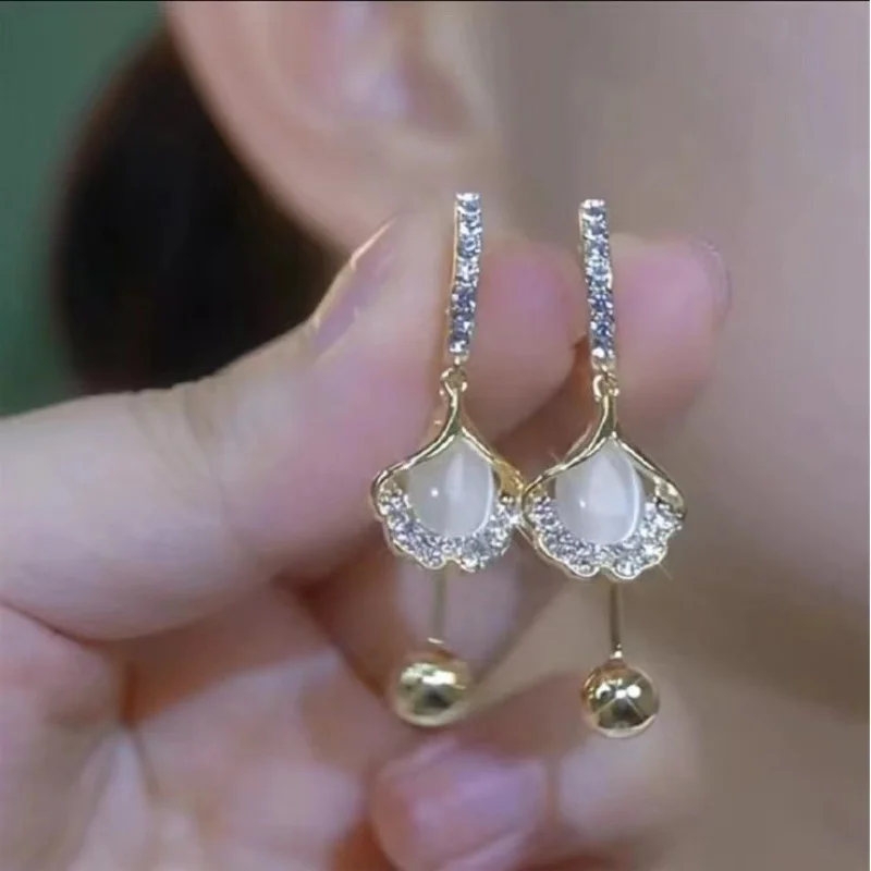 New Fashion Gold Color Ginkgo Leaf Drop Earrings for Women Luxury Rhinestone Earrings Girl Party Birthday Christmas Jewelry Gift