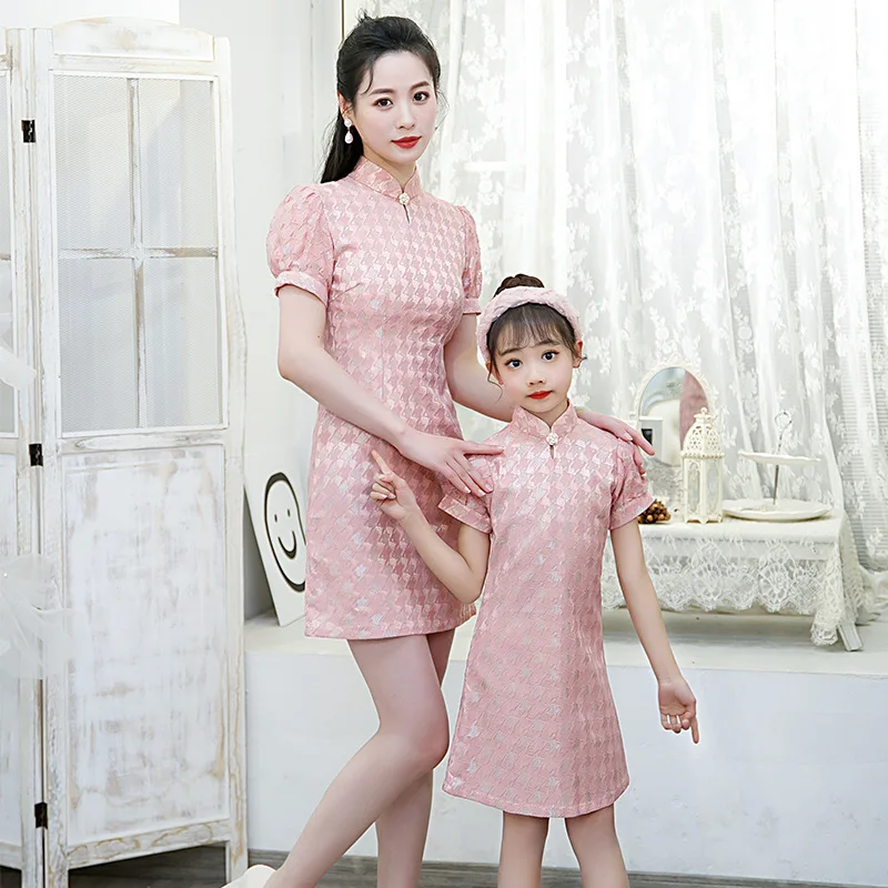 

Summer Mother And Daughter Outfit Qipao Girls Chinese Lovely Embroidery Party Dress Women Chinese Traditional Cheongsam