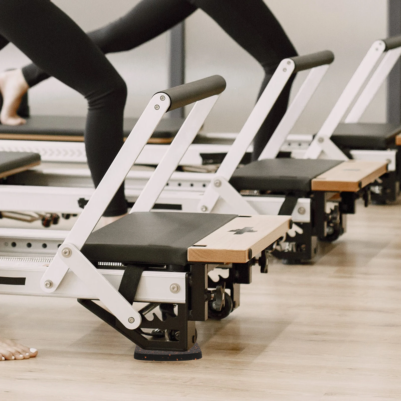 

6pcs Treadmill Shock Absorbing Mat Rubber Floor Protector For Gym Home Hardwood Carpet Exercise Equipment Mat Workout Pad