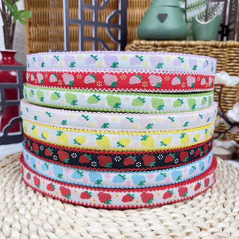 

1.5CM Wide HOT Strawberry Embroidery Flower Lace Fabric Trim Ribbon DIY Sewing Applique Collar Cord Wedding Dress Guipure Decor