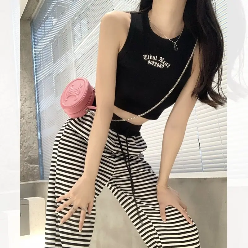 Retro Embroidered Strap Vest Women's Summer Outfit Slimming Short Crop Top Sweet Spicy Girl Casual round Neck Ice Silk Thread