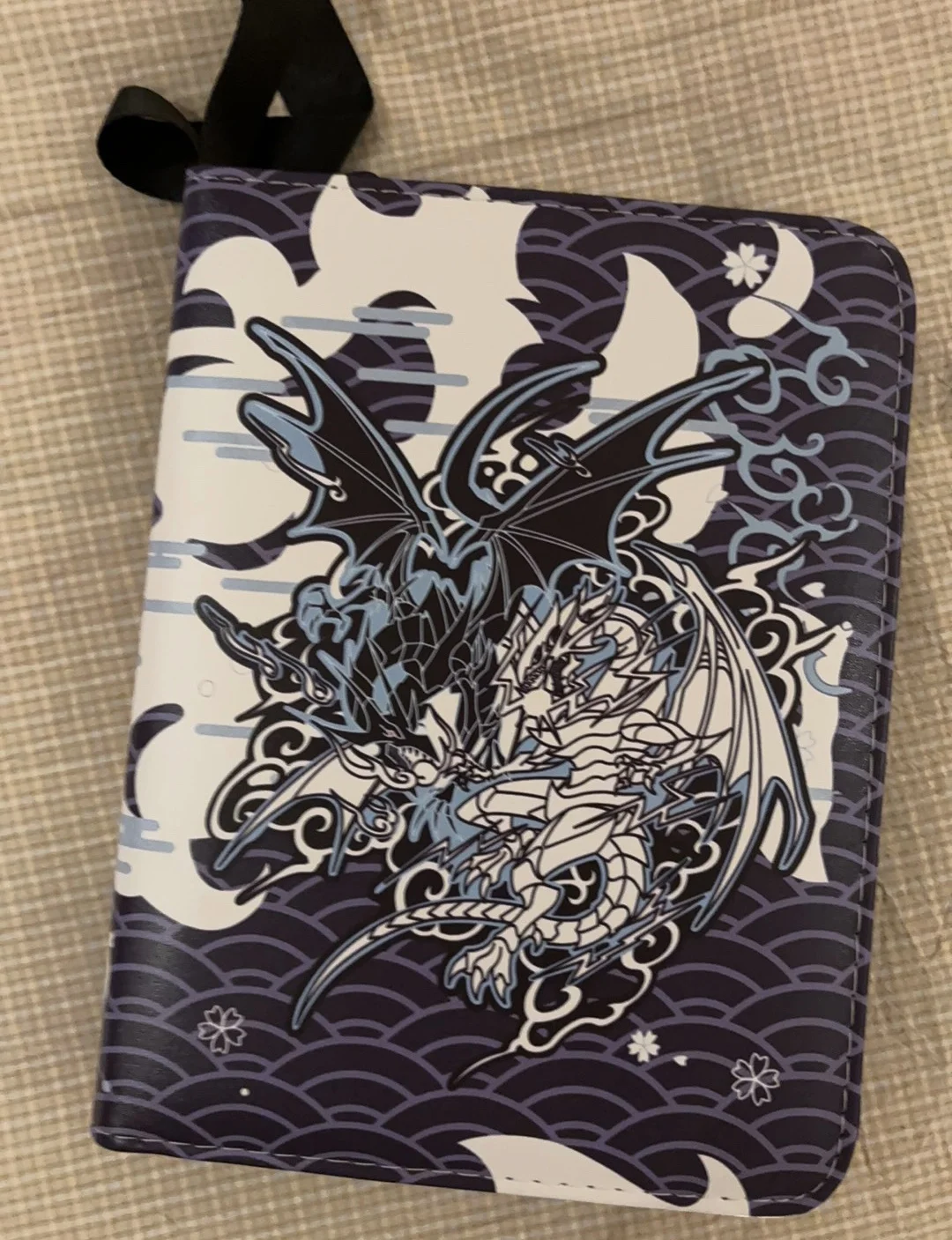 900pcs Red-Eyes Black Dragon Card Book Large Capacity Yu-Gi-Oh! Tvg Ocg Trading Card Pu Leather Zipper Storage Card Book Gifts - view 2