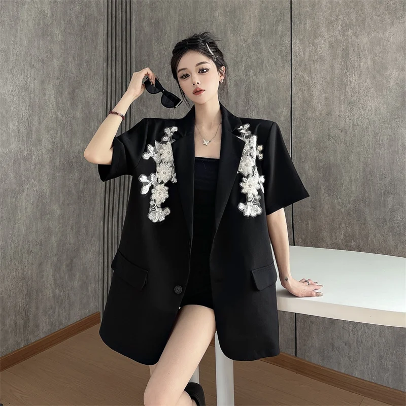 سترات غير رسمية فضفاضة أنيقة لعام 2025 للنساء معطف بأكمام قصيرة ومزاجية معطف نسائي جديد مطرز بالترتر ملابس علوية غير رسمية