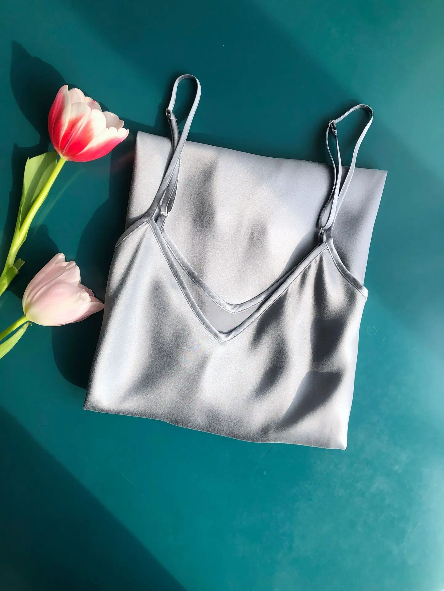 BirdTree 20MM 100% soie de mûrier gris violet robe, femme sable lavage plaine Satin sans manches col en v robes, 2025 nouveau D57926JF