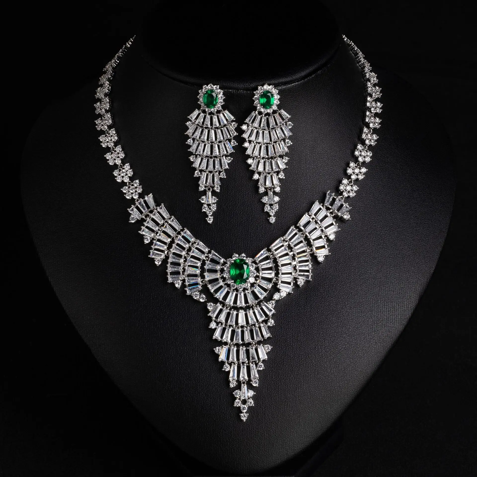 Light Luxury Geometric Cubic Zircon Tassel Necklace & Earring Set, Bridal Wedding Dress Accessories, High End Jewelry Set for Wo