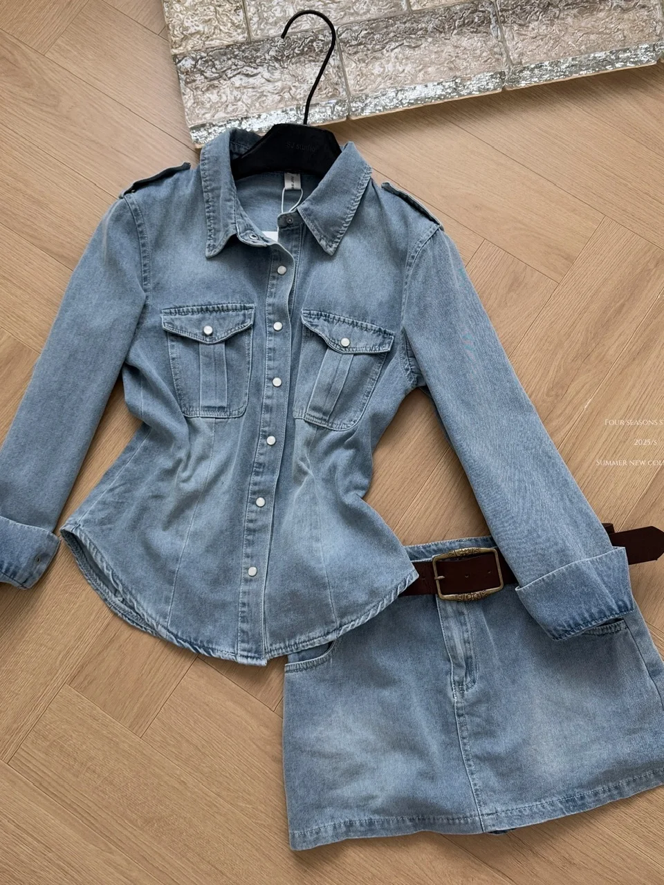 Faionable Waed Vintage Denim irt And High Waist Skirt Set for Women Autumn Collection Slimming Effect Hong Kong Sle