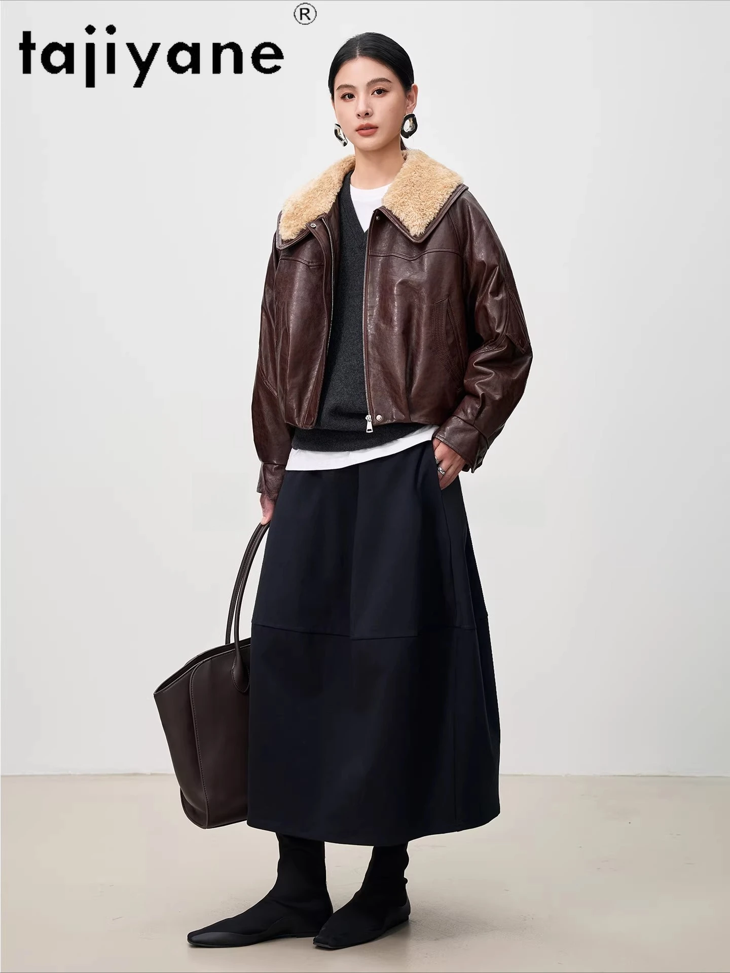 TAJIYANE シープスキン グースダウンジャケット レディース ウールカラー 本革 パファージャケット ショート丈 暖かいダウンコート 2025 冬服 패딩