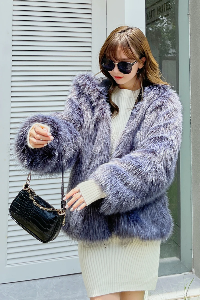 2024 Autumn/Winter Elegant new Fox Fur Thickened Women's Warm Fur Fashion Coat Hooded Short Artificial Fur Coat