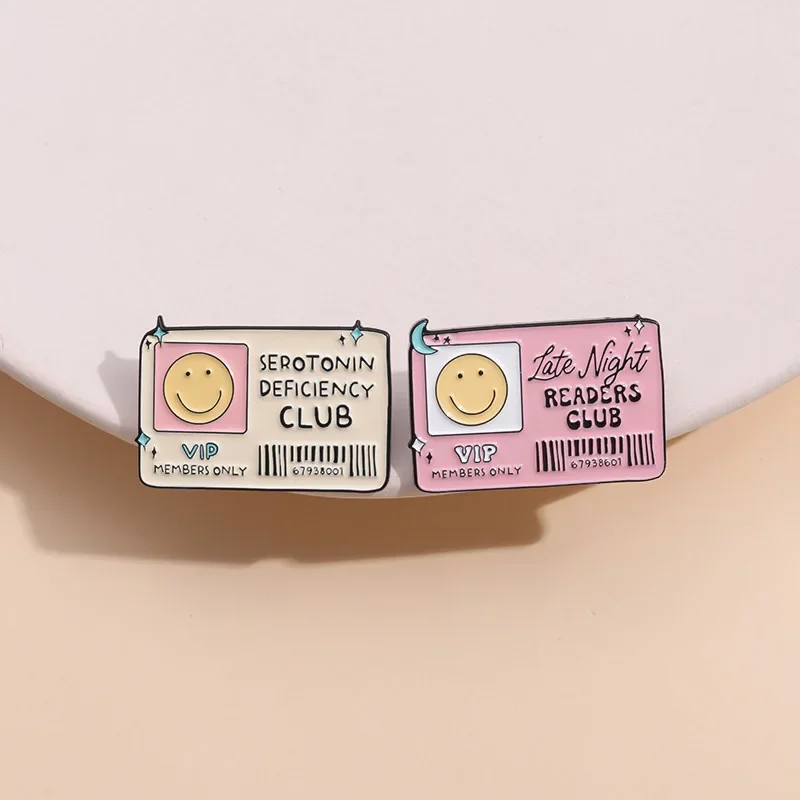 Stamp Brooch Cute Personalized Square Pink and White Metal Badge Small Gift Wholesale Bag Pins for Backpacks Cap Pin Lapel Hat