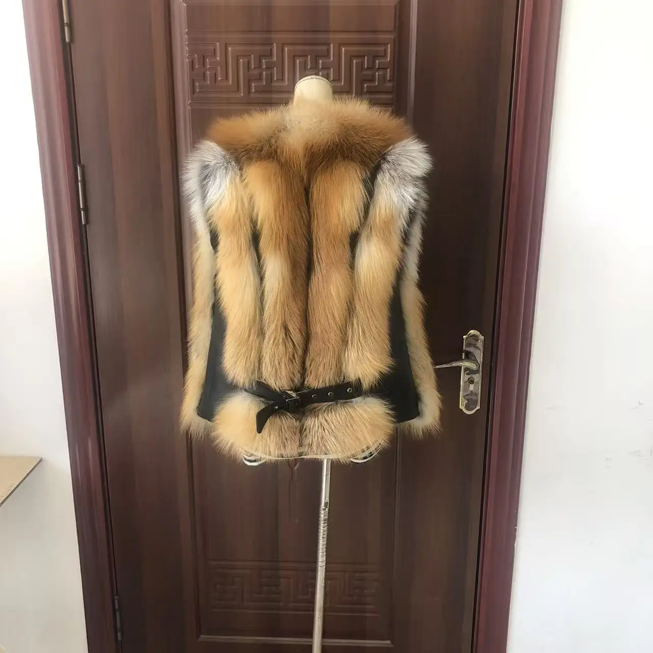 2025 nova moda casaco de pele de raposa estilo elegante couro de alta qualidade ou mulheres