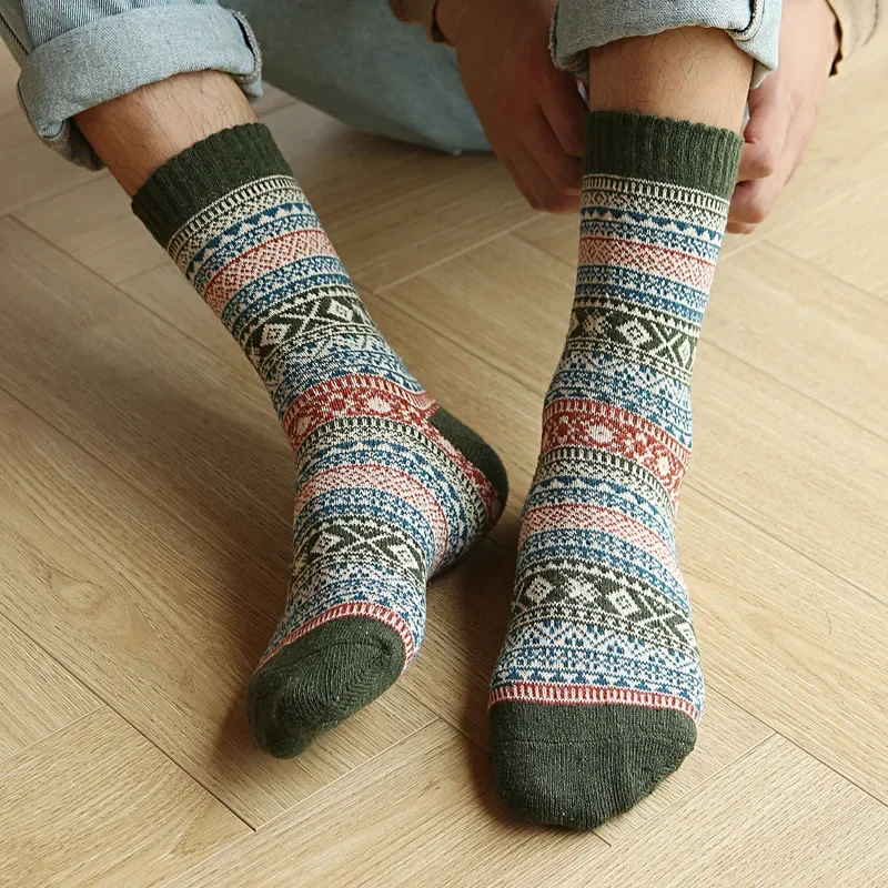 Japanese Retro Man Thickened Warm Socks Autumn Winter Geometric Style Striped Woolen Socks For Men Scandinavian Socks Stocking