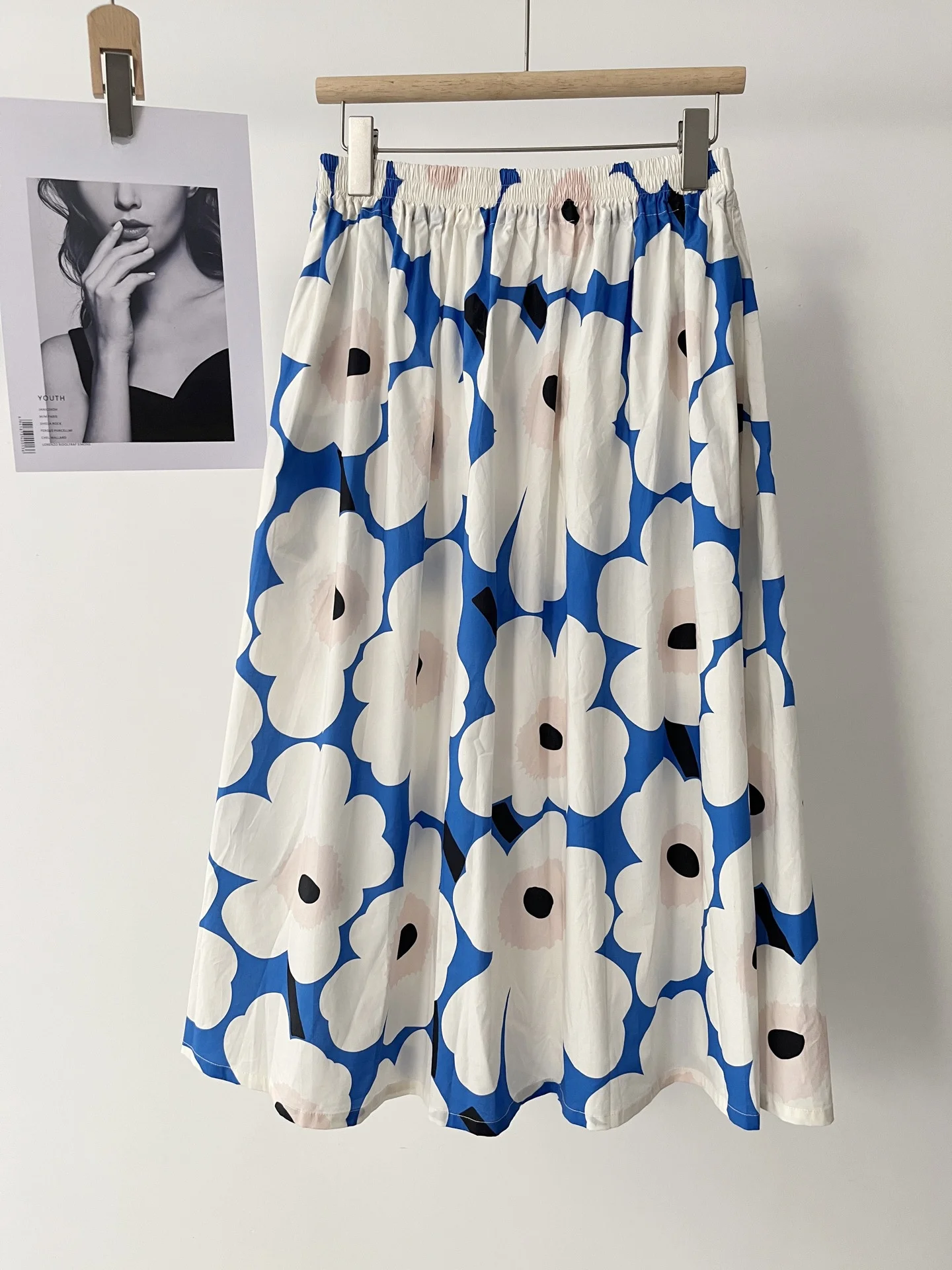 

Artistic Floral Print Elastic High Waist Vaion A-Line Skirt for Women Summer Commute Loose Fit Midi Skirt