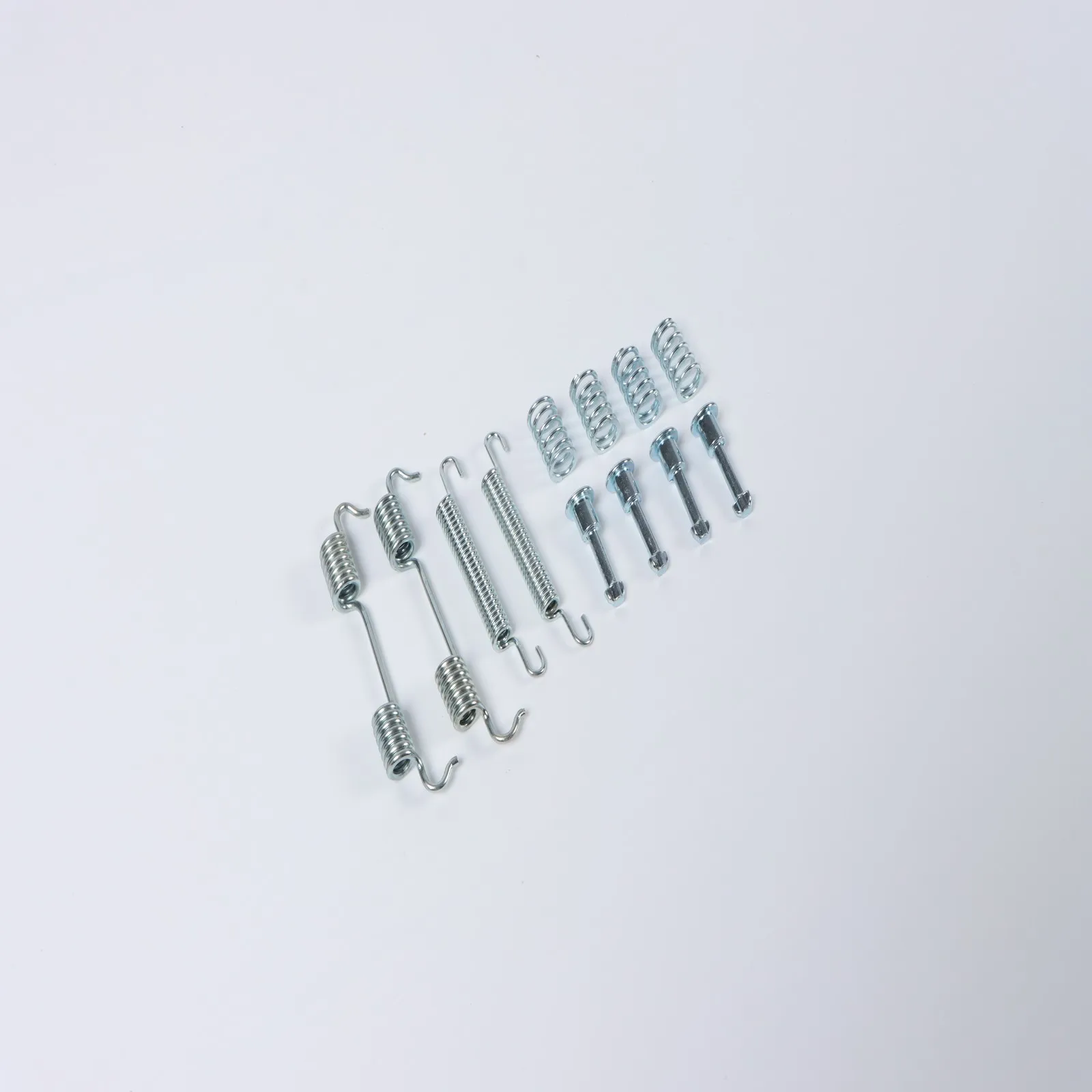 

Комплект фитингов колодок ручного тормоза, пружины 160 мм для BMW 3 серии E46 1998-2005 гг.