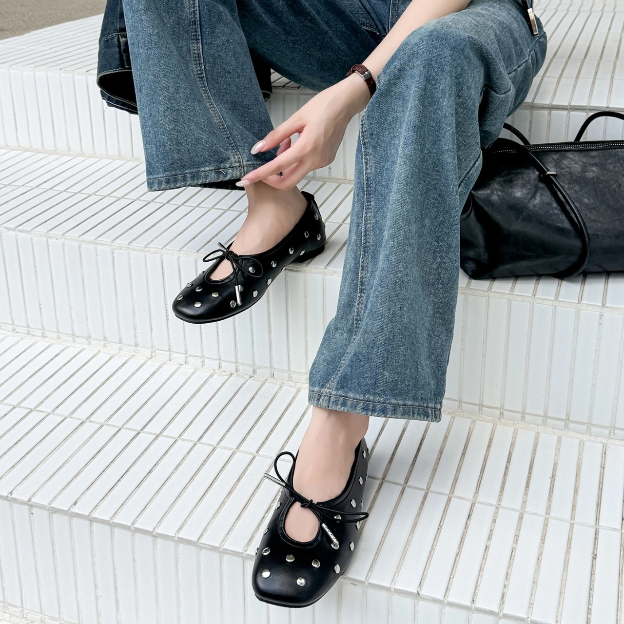 Retro Schwarze Nieten-Schleifen-Ballettschuhe für Damen, Einfarbige Flache Mary Jane Schuhe mit Flachem Absatz – Detail 27