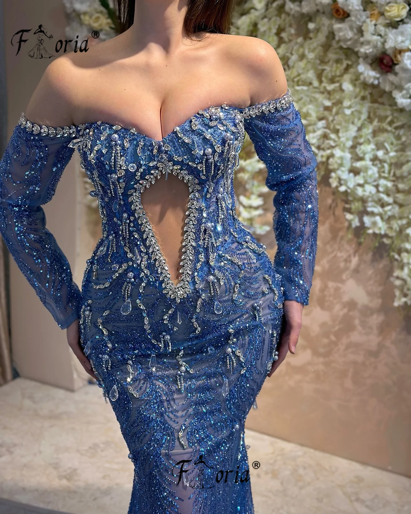 ชุดราตรีหรูหราสไตล์แอฟริกันสำหรับผู้หญิง สีน้ำเงิน ประดับลูกปัดคริสตัล ตัดเย็บแบบเว้า ชุดราตรีออกงาน  ชุดราตรีสั่งตัดพิเศษ ดีไซน์หรูหราสง่างาม  ชุดราตรีงานพรอม ปี 2026