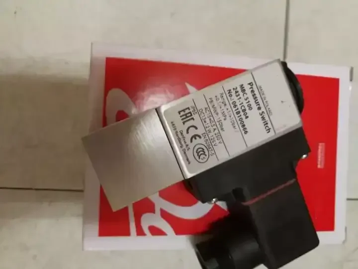 أعلى بيع مفتاح الضغط MBC سلسلة MBC5100 MBC5000 MBC5180 MBC5080 وحدة تحكم الضغط MBC5100-061B510366 مفتاح الضغط