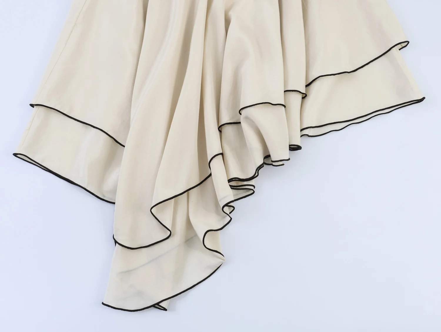 KONDALA Damen Eleganter Asymmetrischer Kurzer Rock Urlaub Freizeit 2026 Frühling Sommer Neue Mode Rock Damen Laminierter Rüschenrock – Detail 12