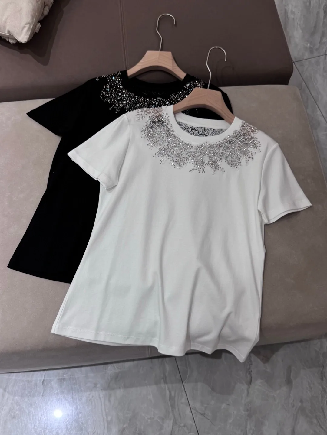 

New Spring And Summer Women'S Heavy Sequin Round Neck Short-Sleeved Tops Are Fashionable And Versatile With Elegant Temperament