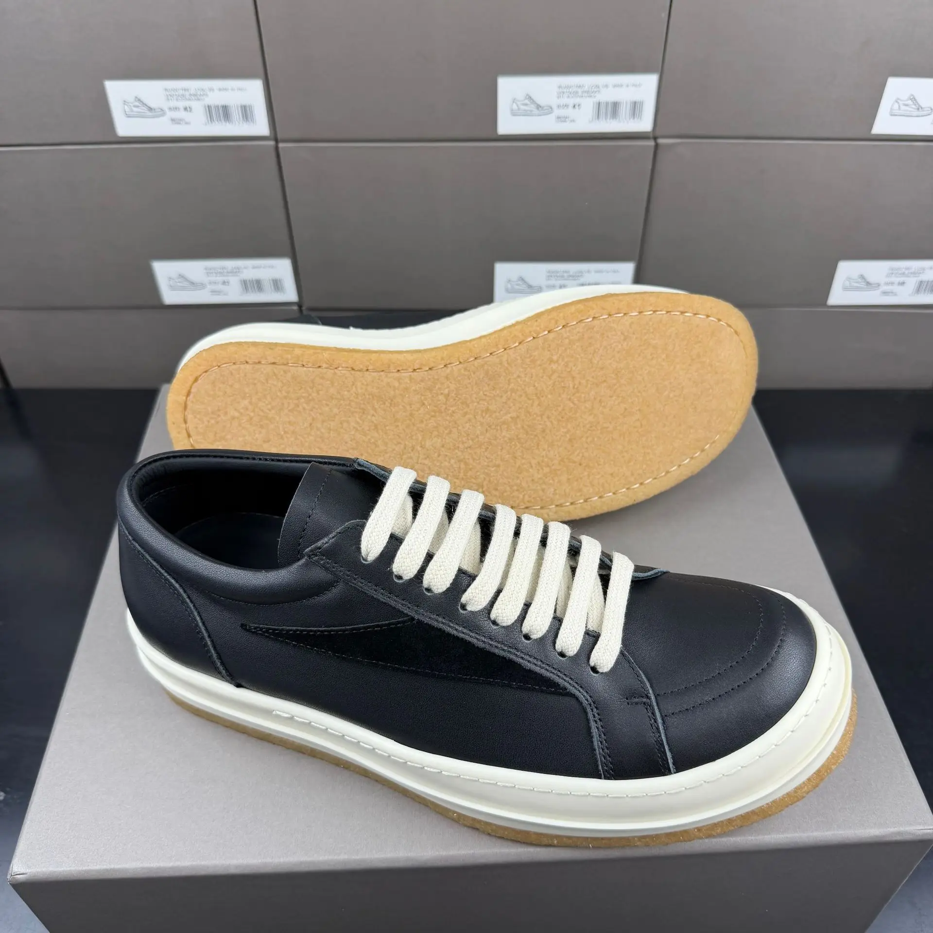 

Men Luxury Trainers Spring Luxury Brand Women Casual Shoes Lace Up Leather Platform High Street Autumn Flats Black White Sneaker