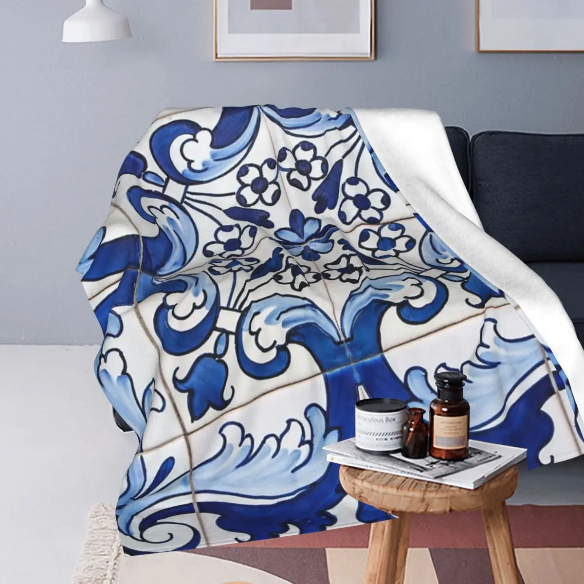 Antique Classic Lisbon Blue Azulejo Tile Floral Blanket Soft Warm Flannel Throw Blanket Plush for Bed Living room Home Sofa