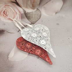 Muy Bien 1PC Metal Hollow Heart Hanging Crafts Romantic Love Valentine's Day Home Wedding Props Party Wall Pendant Decoration