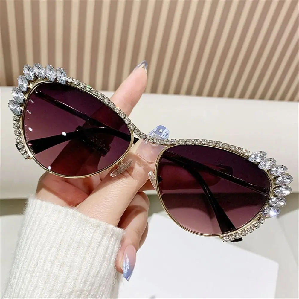 Vintage Cat-Eye Rhinestone Embellished Metal Sunglasses Street Style UV Protection Rhinestone Sun Glasses Women's Shades