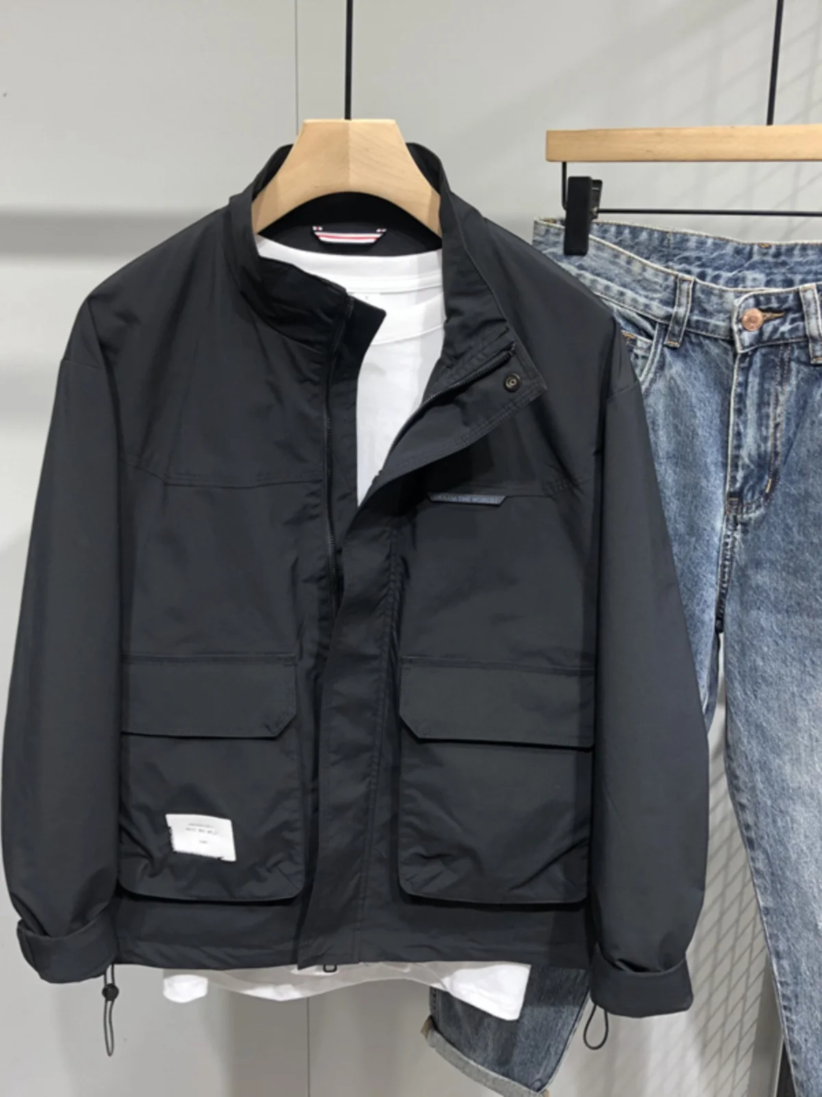 

Мужская рабочая одежда: куртка с воротником-стойкой, свободного кроя, повседневная, приталенная, из полиэстера, нейлона и синтетических волокон