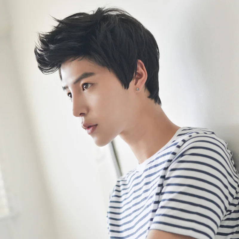 

Fashionable and handsome men's short hair mohawk wig, made of high-temperature silk synthetic fiber, hair cap
