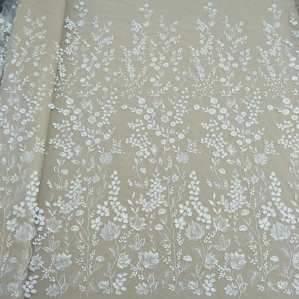 Fashion Lace Fabric High Quality Embroidery Leaf Flower Shape for Bridal Wedding Gown Dress Wide 130 cm