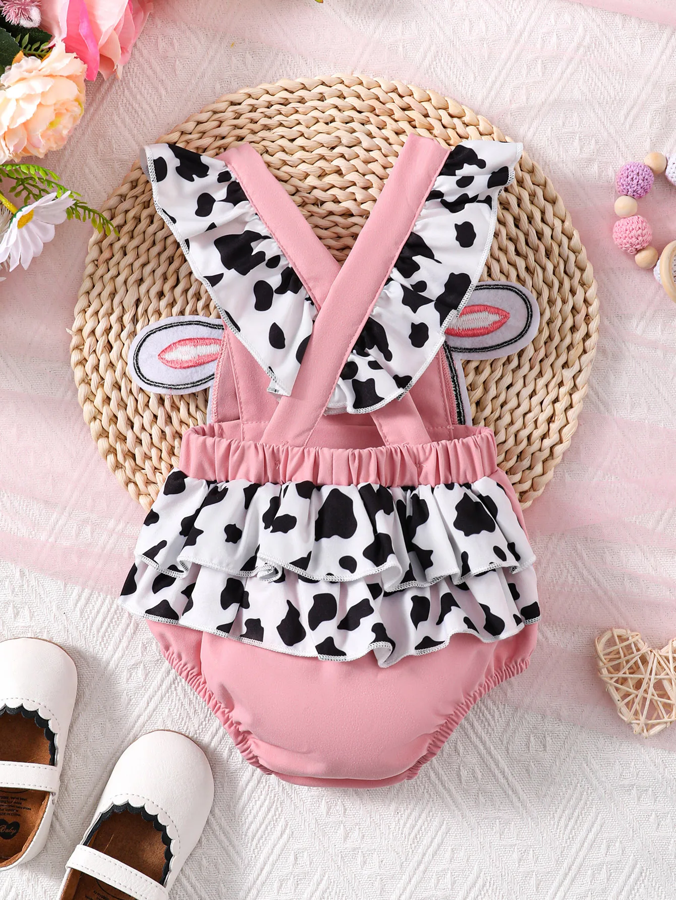 BabyGirls Holiday Wind Onesie Cute Super Cute Cartoon Cow Embroidery Halter Triangle Dress Waist Design Feeling Back Small Skirt