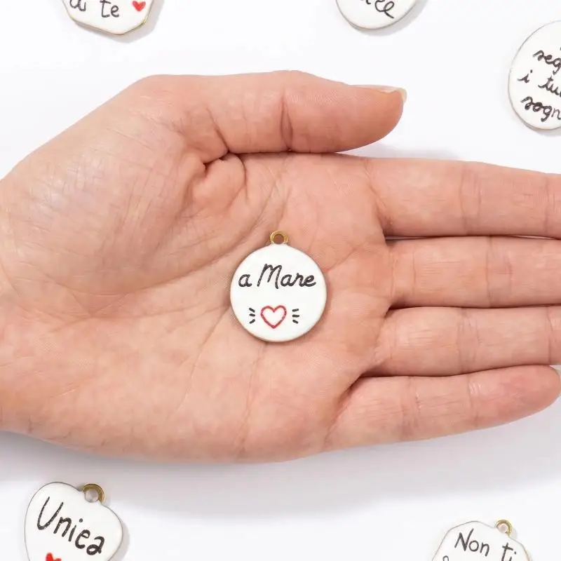 2 Stück Emaille-Anhänger mit doppelseitigem italienischem Wortspruch, vergoldet, geometrisch, aus 304 Edelstahl, für DIY-Schmuck, Großhandel – Detail 6
