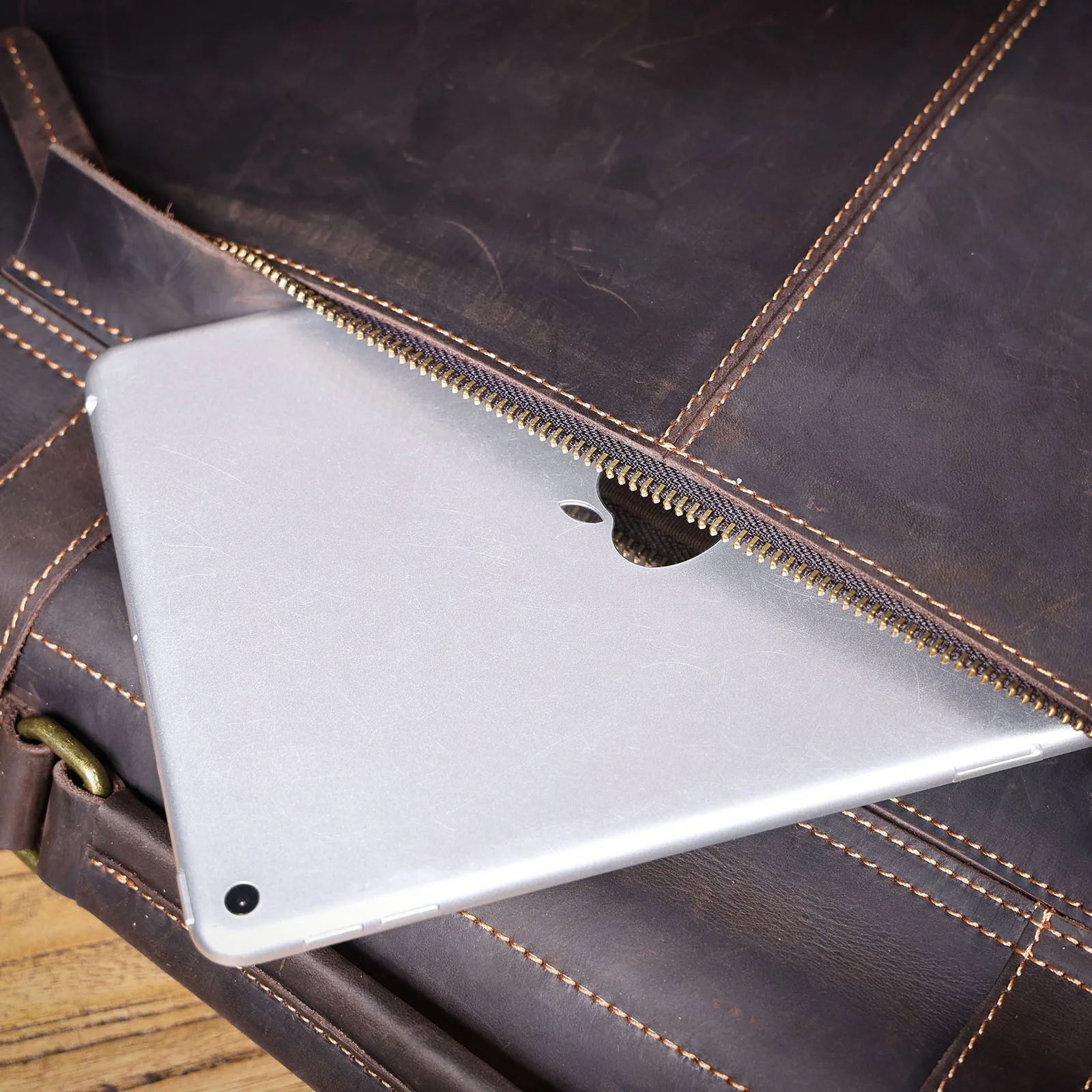 S.WORKER Vollnarbenleder 15" Laptop-Aktentasche Echtleder Herren Büro-Handtasche Messenger-Tasche Business-Bürotasche – Detail 26