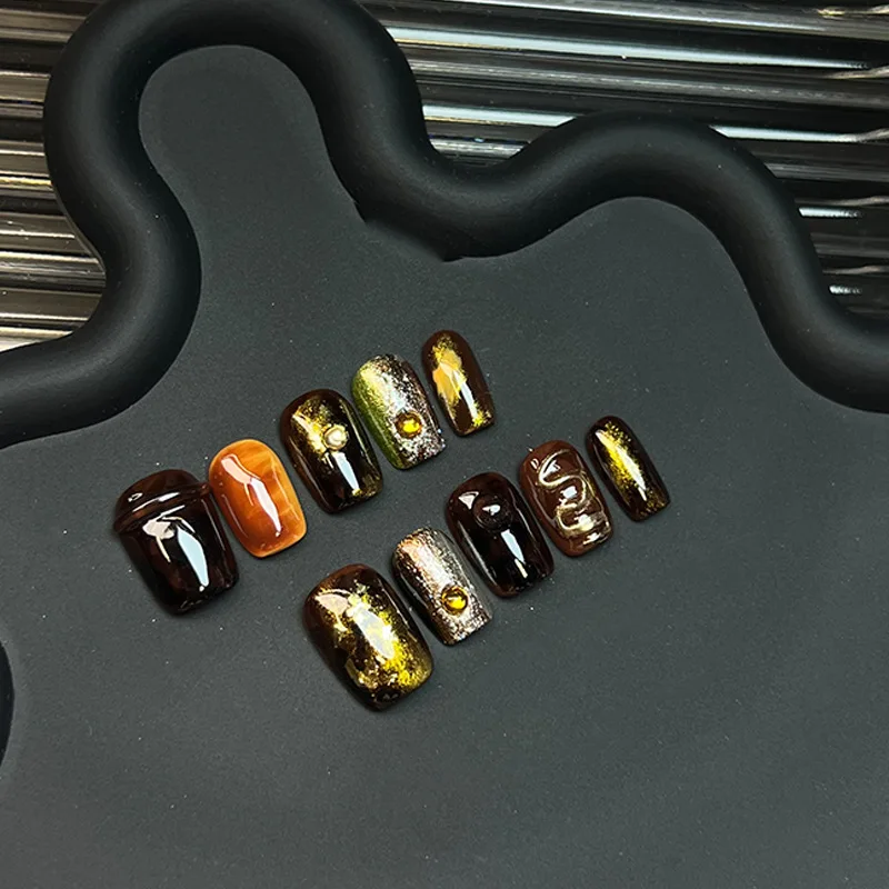 10 STKS Handgemaakte Korte Doodskist Druk op Nagels Glitter Poeder Diepbruin Gradiënt Franse Nep Nagel voor Spice Girls Wearable Gel nagel