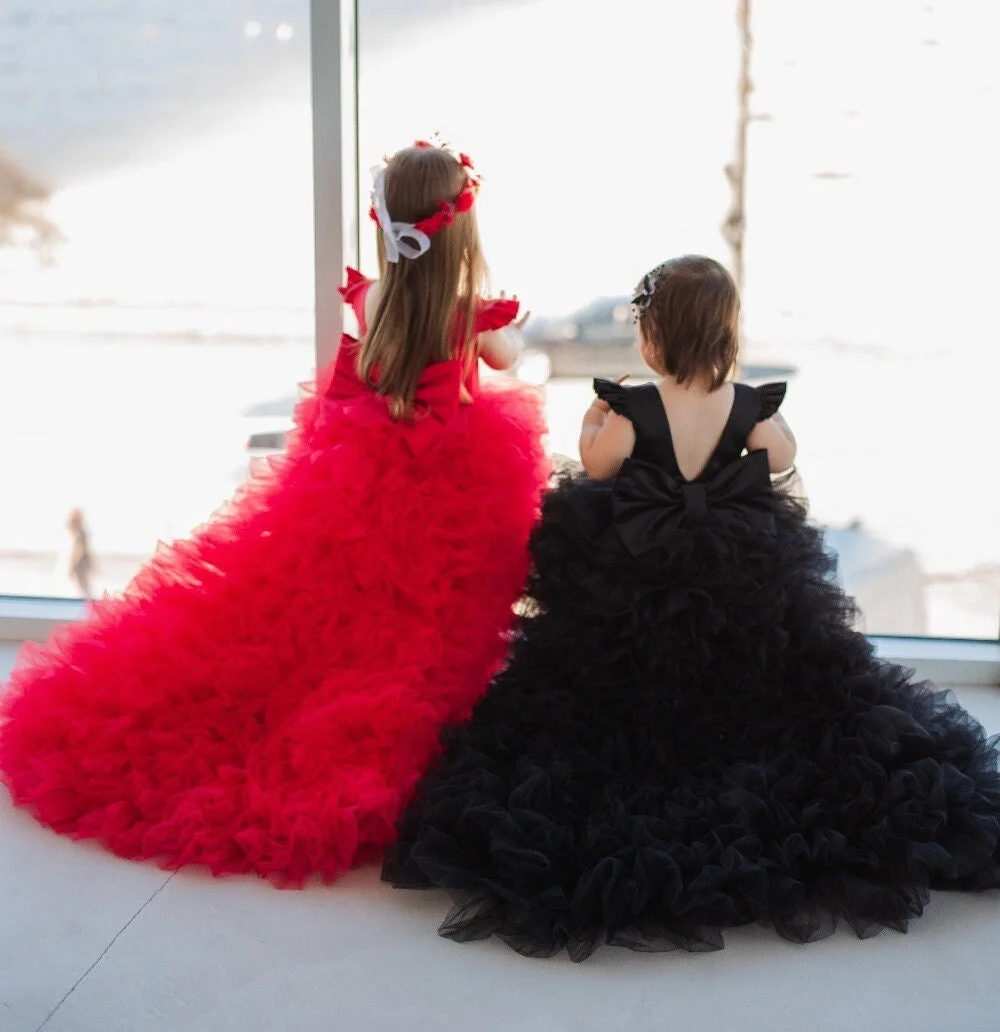 Vestido negro bonito de flores para niña, vestido de primer cumpleaños para boda, tutú largo de tren de barrido, vestidos de baile de primera comunión para bebé multicapa