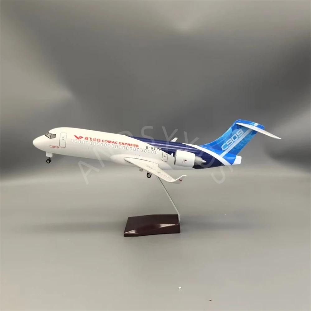 

47.5CM Scale COMAC EXPRESS Airways C909 Airplane Model 1/70 Aircraft Model PlaneDiecast Airplanes Toys For Kids With LED Light