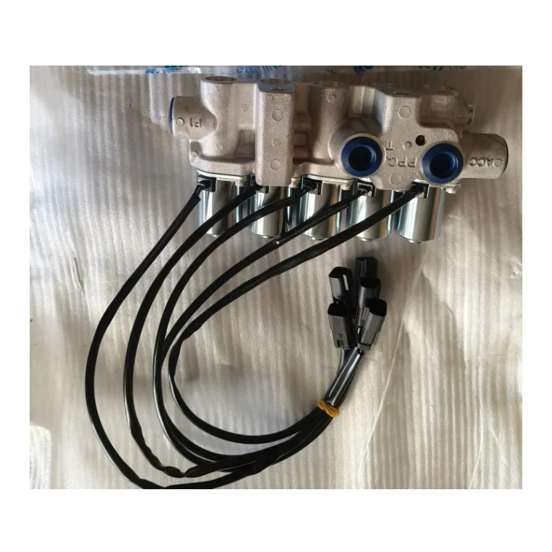 

OEM Solenoid Valve Assy 209-60-77240 2096077240 For PC750-8 PC1250-7 PC1250-8 Engineering Construction Machinery Parts