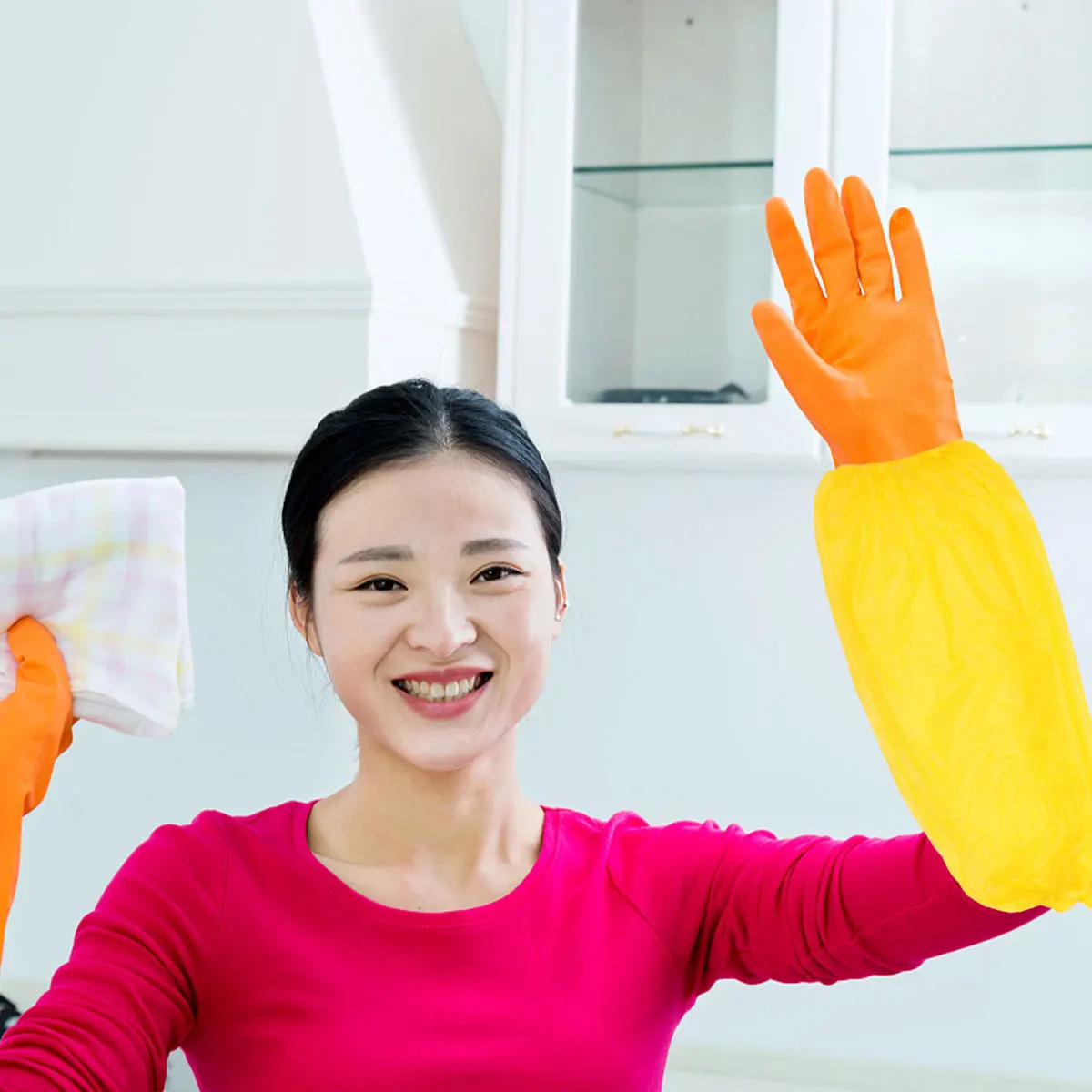 

100Pcs Disposable Arm Sleeve Protector Waterproof Oilproof Kitchen Cleaning Oversleeve for Women Men Yellow Kitchen Oversleeve