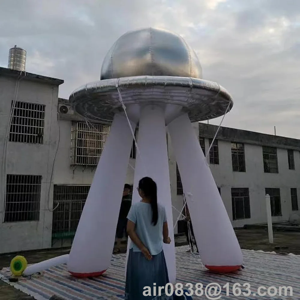 Silver Inflatable UFO Balloon With Built-In LED Lights Space Science Alien Themed for Outdoor Party Event Decoration