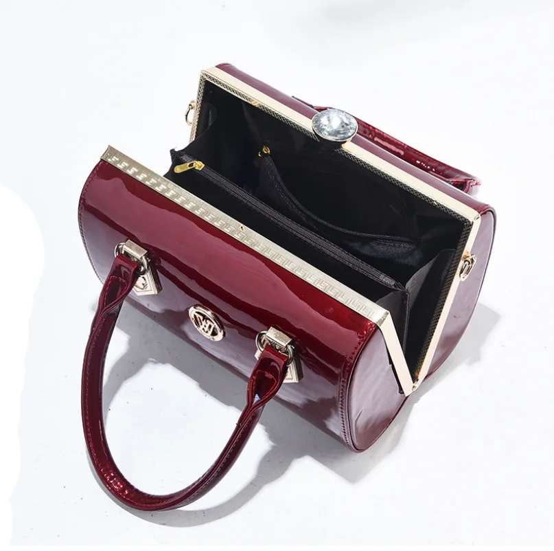 2023 Luxury Patent Leather Women Bags Europe Diamond Ladies Handbags Bright Shoulder Bag Famous Brand Ladies Wedding Party Bags