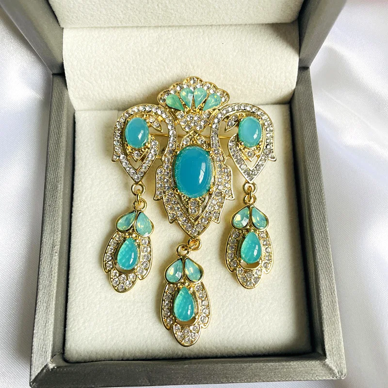 

Vintage Luxury Green Crystal Waterdrop Brooch Premium Rhinestone Brooches for Women Banquet Party Clothing Accessories Pins