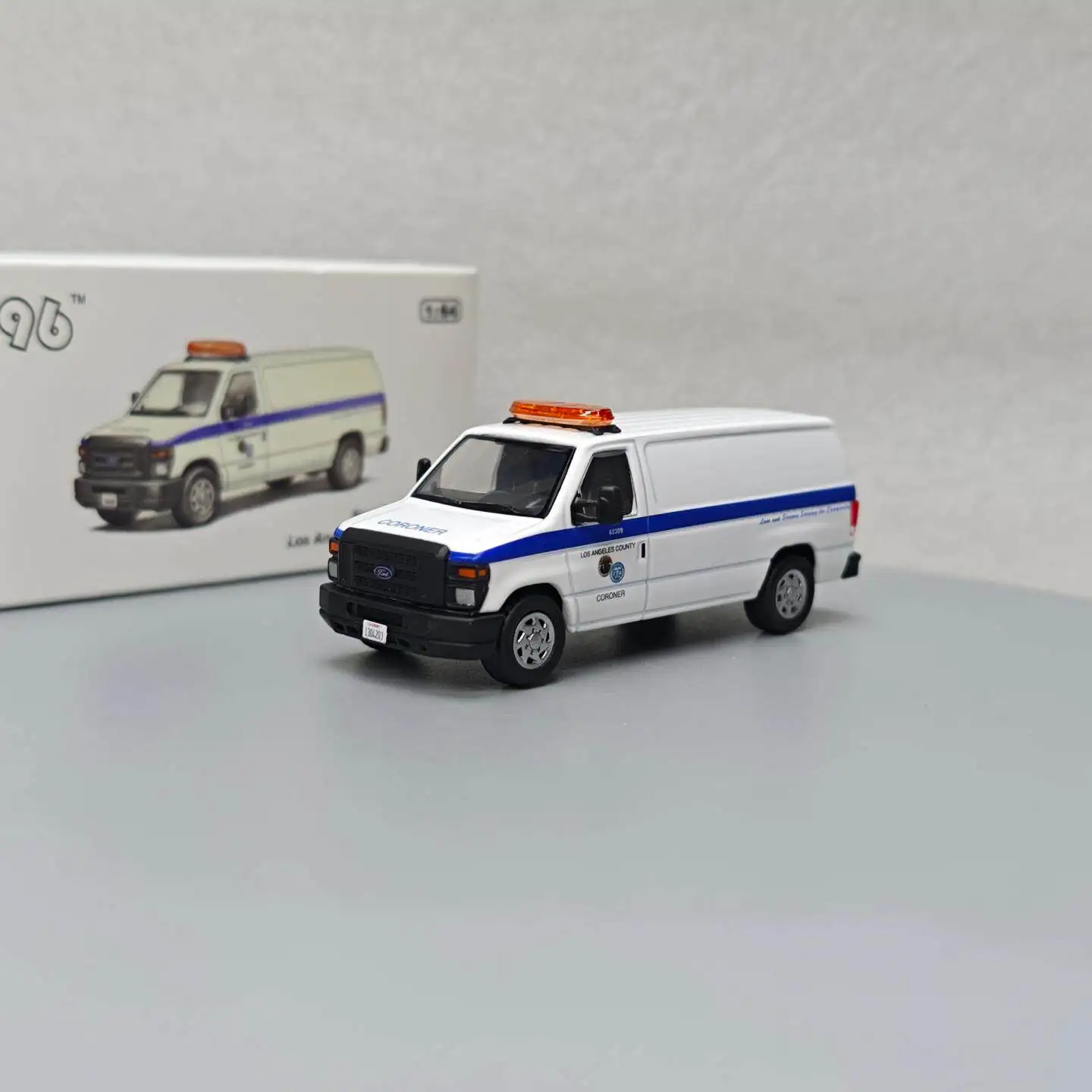 

596 1:64 Ford E-Series Vans - Los Angeles County Medical Examiner's Bureau 596-117 Diecast Alloy Car Model Collectible