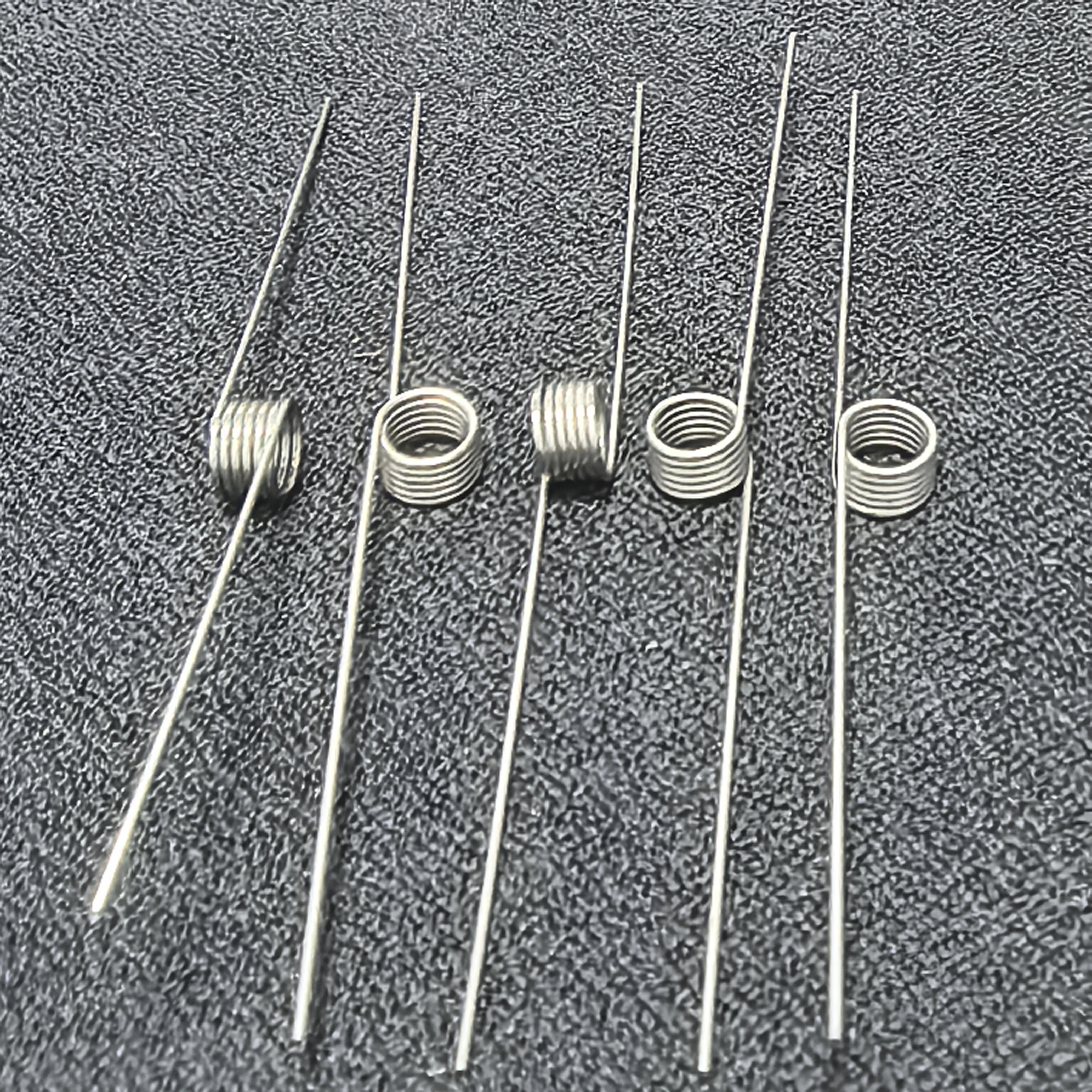 Wire Diameter 0.4mm Stainless Steel 304 Small Torsion Spring 60/90/120/180 Degree Torsion Hairpin Spring V-shaped Customizable