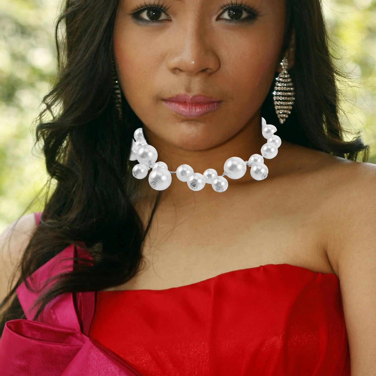 

Faux Pearl Statement Necklace Vintage Chunky Round Fake Pearl Choker for Weddings Parties Formal Occasions Elegant French Design